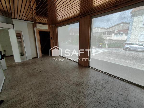 IMMEUBLE À FORT POTENTIEL AVEC PARTIE COMMERCIALE & LOGEMENT - Idéal investisseurs !