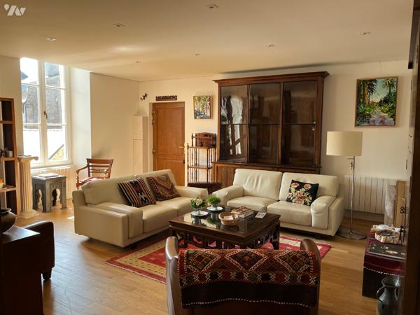 DINAN - Centre historique Magnifique appartement rénové de 2 chambres