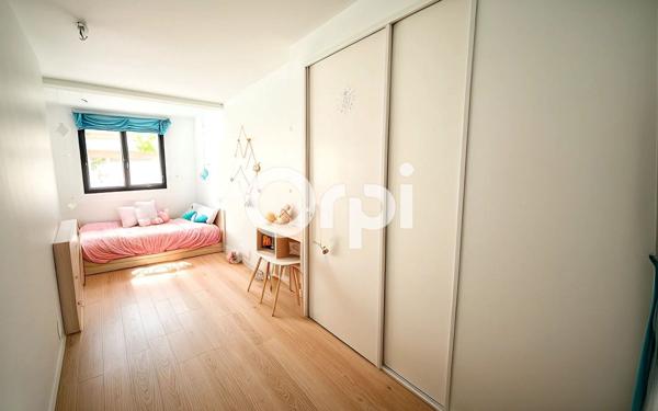 Appartement à louer    4 pièces • 142,55 m2 Theys