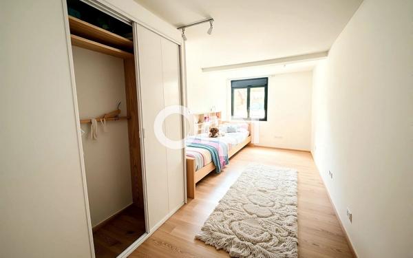 Appartement à louer    4 pièces • 142,55 m2 Theys