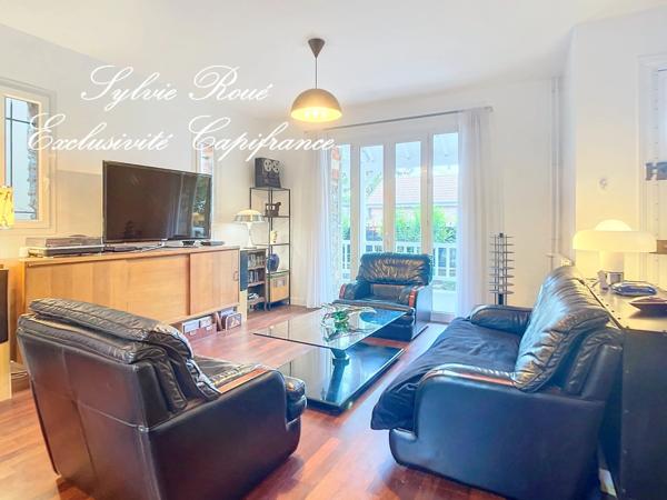 Dpt Val de Marne (94), à vendre VITRY SUR SEINE maison P7 de 190 m² - Terrain de 476 m²