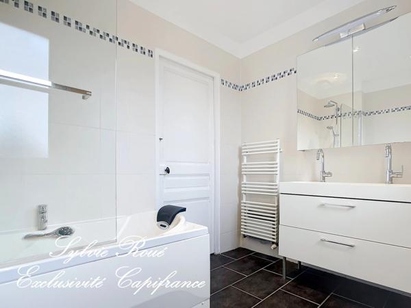 Dpt Val de Marne (94), à vendre VITRY SUR SEINE maison P7 de 190 m² - Terrain de 476 m²