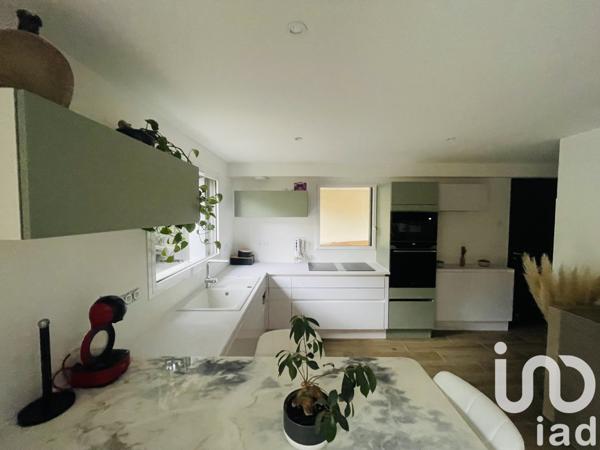 Maison 4 pièces de 72 m² à Argelès-Gazost (65400)