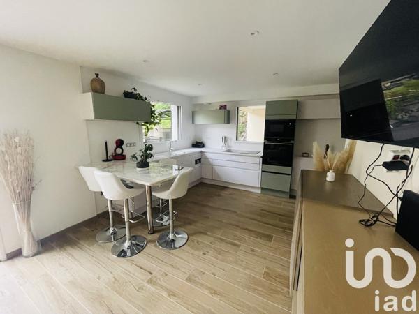 Maison 4 pièces de 72 m² à Argelès-Gazost (65400)