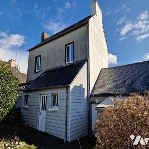 Maison d'habitation à vendre dans le centre de Châteauneuf du Faou, Finistère 29