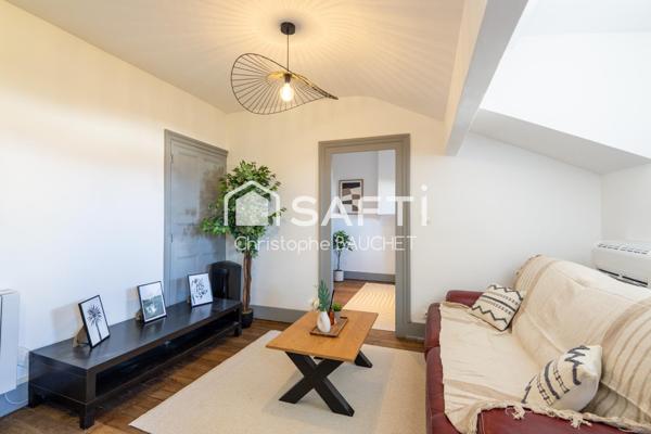 Appartement 2P sous les toits à Bourg en Bresse