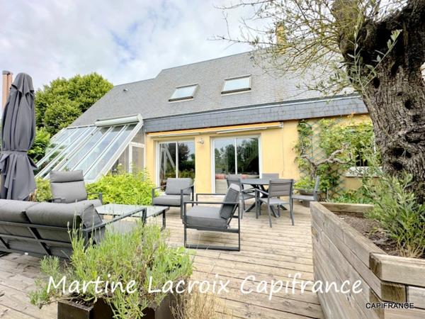 Dpt SARTHE (72), à vendre CHERRÉ-AU - PROPRIÉTÉ  P7 de 143 m² - Terrain de 3998 M²