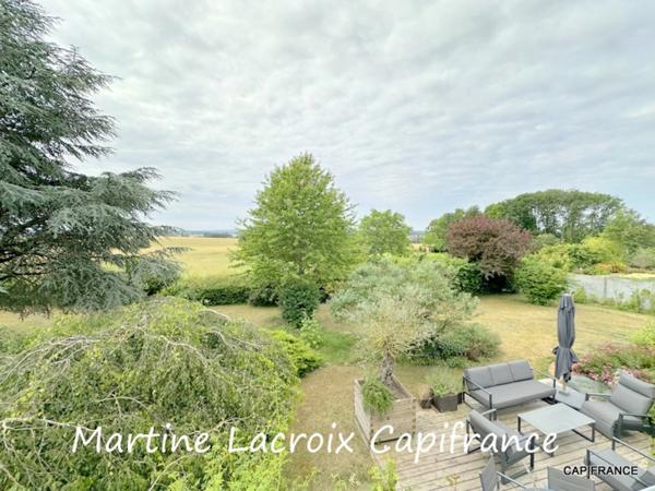 Dpt SARTHE (72), à vendre CHERRÉ-AU - PROPRIÉTÉ  P7 de 143 m² - Terrain de 3998 M²
