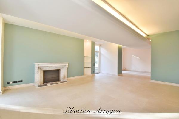 Maison de maître du XIXᵉ siècle à Villeneuve-sur-Lot – 460 m² – Parc de 8 300 m² – Piscine – Centre-ville à pied