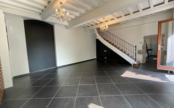 Maison à louer    5 pièces •  Soucieu-en-Jarrest