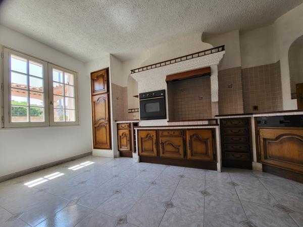 VILLA FAMILIALE 5 PIECES A MARTIGUES BARBOUSSADE