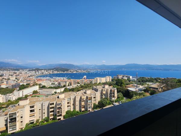 Appartement 3 pièce(s) 2 chambre(s) 62 m²