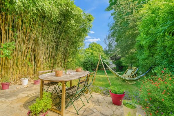 SEVRES RIVE DROITE - MAISON DE CHARME €1 050 000 ** - Référence 567-S