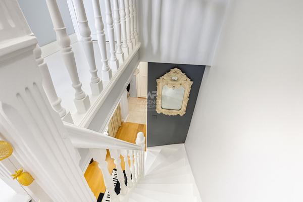 SEVRES RIVE DROITE - MAISON DE CHARME €1 050 000 ** - Référence 567-S