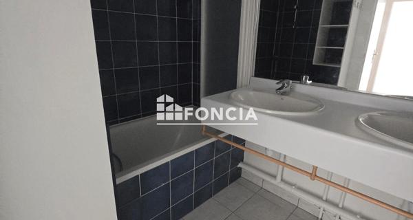 Location Appartement 2 pièces 44.83 m² - Ivry-sur-seine 94200