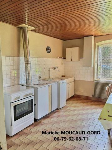 Magnifique Corps de ferme à rénover entièrement 170 m² par niveau sur 1977m² de terrain