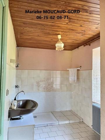 Magnifique Corps de ferme à rénover entièrement 170 m² par niveau sur 1977m² de terrain