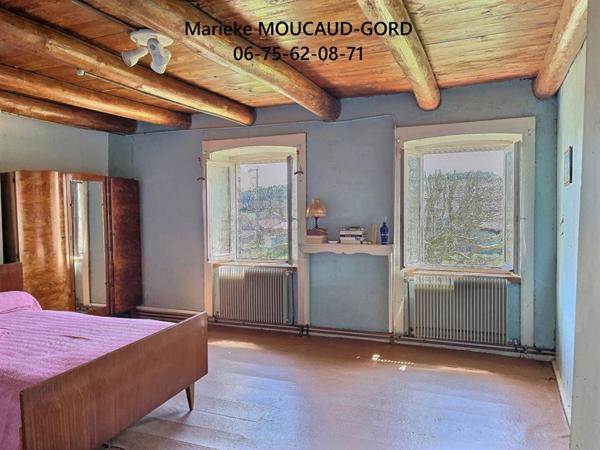 Magnifique Corps de ferme à rénover entièrement 170 m² par niveau sur 1977m² de terrain
