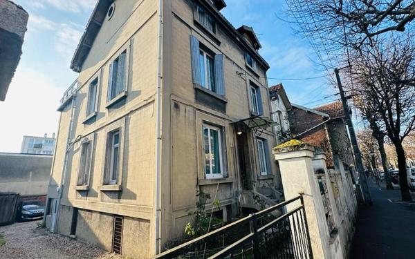 Appartement à vendre    2 pièces •  Le Bourget