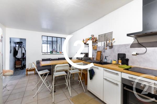 Appartement F2 à vendre  3 pièces - 50 m2 PARIS - 75018