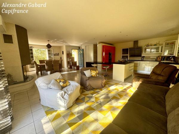 TARGON - Belle Maison de plain-pied - 4 chambres - Garage - Jardin