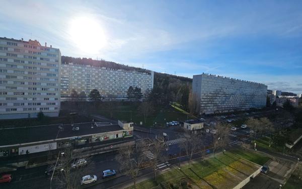 Appartement à vendre    3 pièces • 73,35 m2 Saint-Étienne