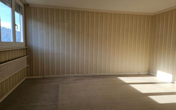 Appartement à vendre    3 pièces • 73,35 m2 Saint-Étienne