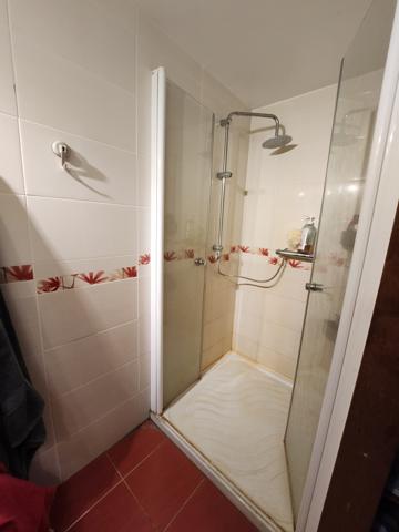 Sainte-Gemme-la-Plaine (85400) Grange rénovée en 2009 avec grand préau, hangar et diverses dépendances