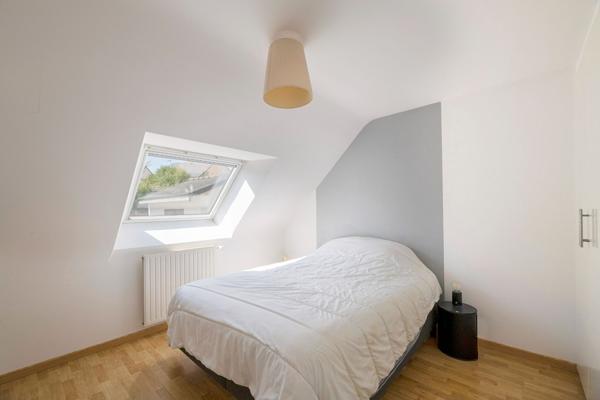 EXCLUSIVITÉ  Saint Aubin d'Aubigné ! Maison 4 chambres. Proche écoles et commerces. Quartier calme