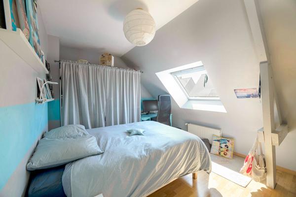 EXCLUSIVITÉ  Saint Aubin d'Aubigné ! Maison 4 chambres. Proche écoles et commerces. Quartier calme