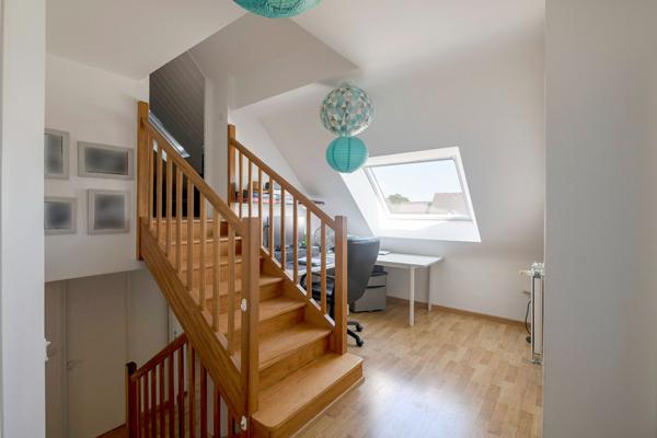 EXCLUSIVITÉ  Saint Aubin d'Aubigné ! Maison 4 chambres. Proche écoles et commerces. Quartier calme