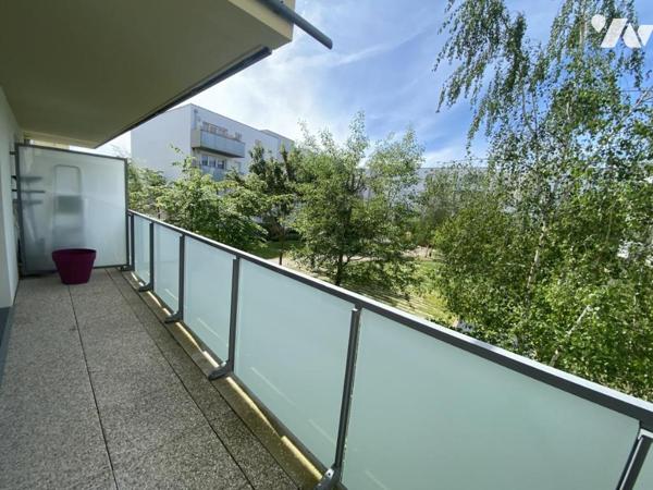 BEZANNES / 3 CHAMBRES / TERRASSE ET PARKING