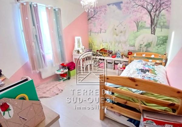 Maison 8 pièce(s) 4 chambre(s) 166 m²