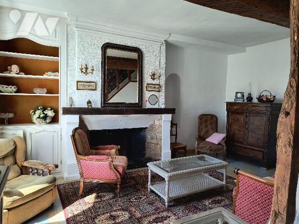 PROCHE LA FERTE-MILON - BELLE MAISON FAMILIALE A LA CAMPAGNE
