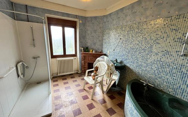 Maison à vendre    5 pièces •  Les Vans