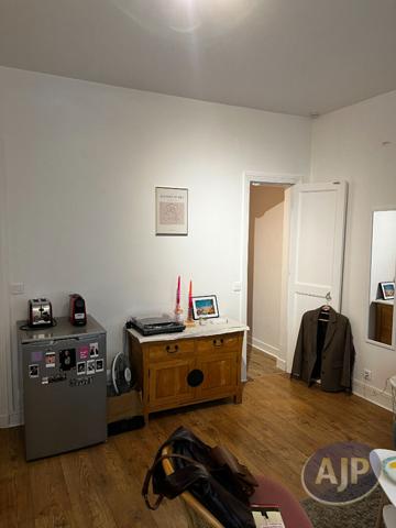 Location appartement Paris 15eme : 1 205 € - AJP Immobilière Passy Paris 16