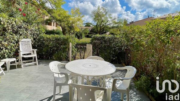 Appartement 2 pièces de 30 m² à La Londe-les-Maures (83250)