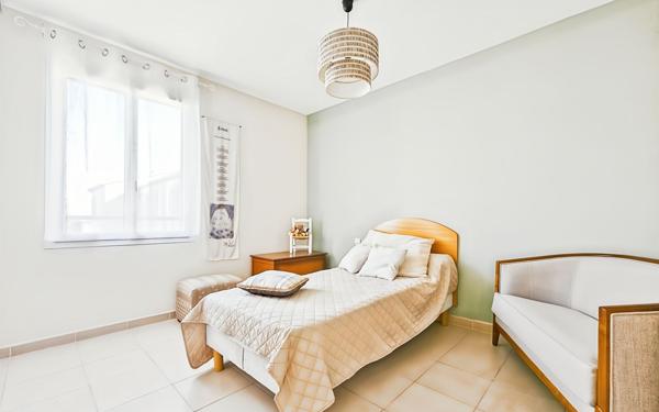 Maison à vendre    5 pièces •  Montaren-et-Saint-Médiers