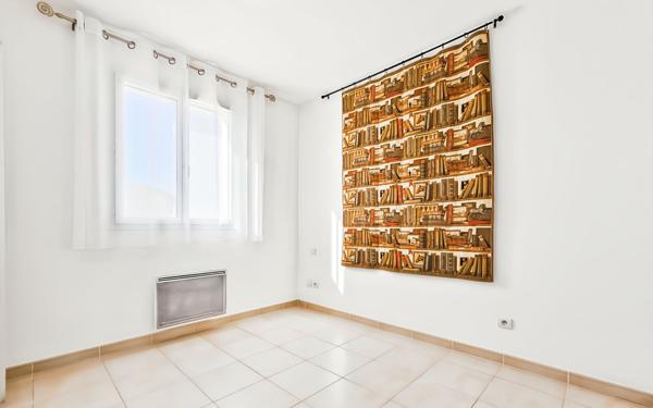 Maison à vendre    5 pièces •  Montaren-et-Saint-Médiers