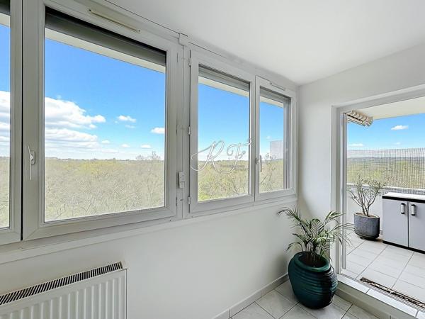 Appartement lumineux au dernier étage