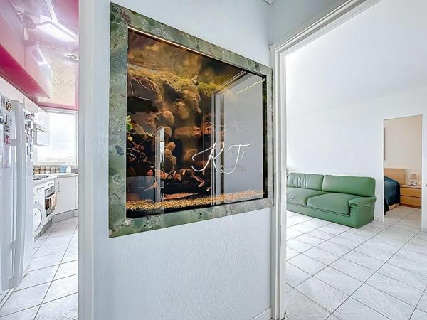 Appartement lumineux au dernier étage