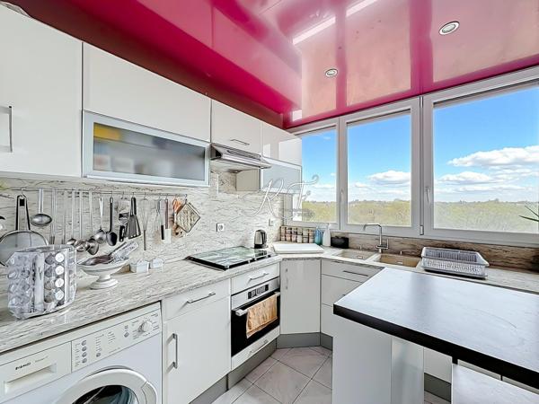 Appartement lumineux au dernier étage