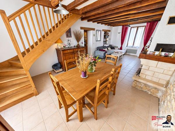 Exclusivité : MÂRON, Longère en pierre, 4 chambres, 167 m² au sol, terrain de 1 675 m²