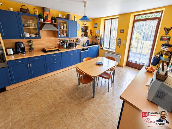 Exclusivité : MÂRON, Longère en pierre, 4 chambres, 167 m² au sol, terrain de 1 675 m²