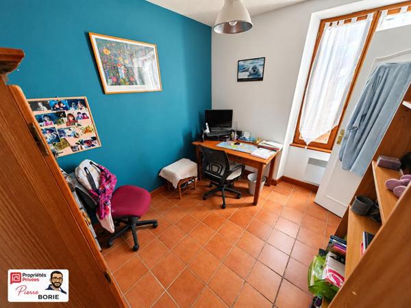 Exclusivité : MÂRON, Longère en pierre, 4 chambres, 167 m² au sol, terrain de 1 675 m²