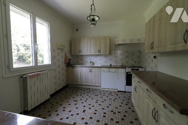 A VENDRE - SARLAT-LA-CANEDA - Maison de 112 m² sur parcelle de 1214 m²