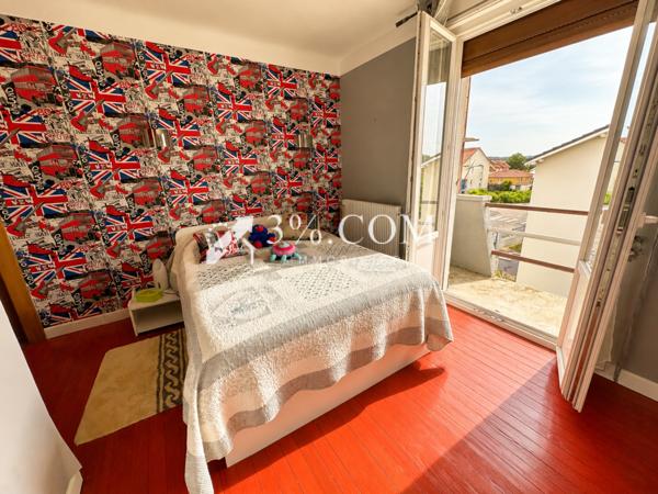 Maison 8 pièce(s) 4 chambre(s) 200 m²