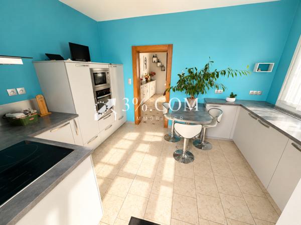 Maison 8 pièce(s) 4 chambre(s) 200 m²