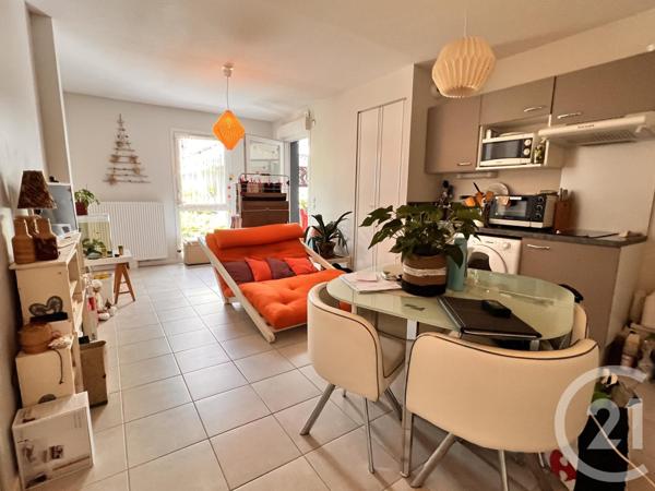 Appartement à vendre  2 pièces - 41 m2 CENON - 33