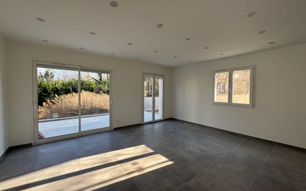 Maison à vendre    4 pièces •  Pont-de-Chéruy